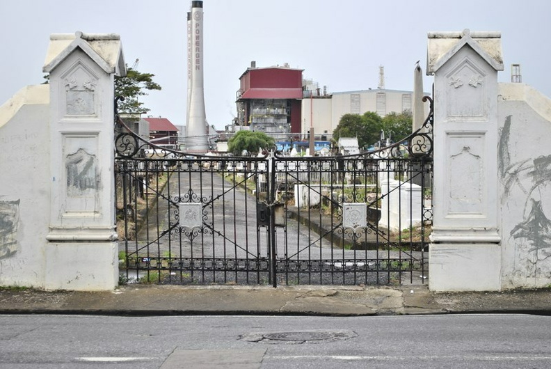 Cemetery-Lapeyrouse (Trinidad).jpg