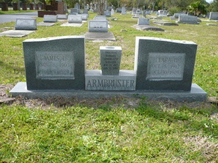 Grave-ARMBRUSTER Clara &amp; James