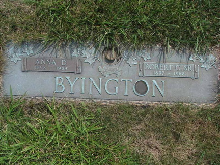 Grave-BYINGTON Anna and Robert
