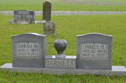 Grave-BARNETT Sarah and James