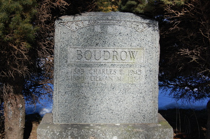 Grave-BOUDROW Lillian and Charles
