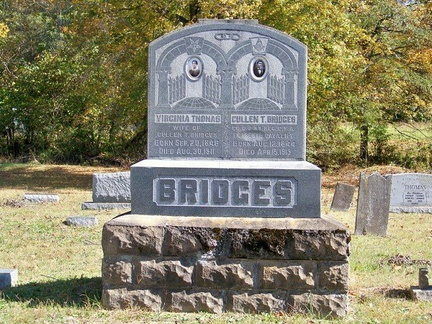 Grave-BRIDGES Virginia Thomas &amp; Cullen T