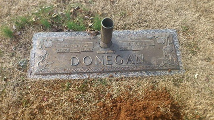 Grave-DONEGAN Olivia and Myles