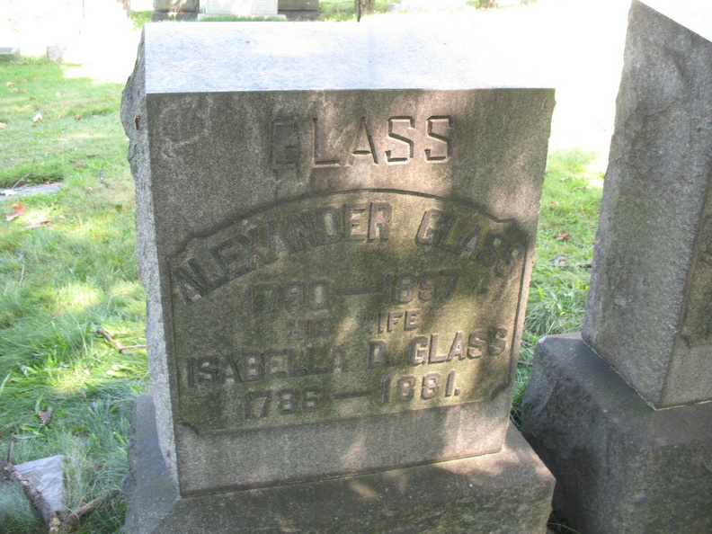 Grave-GLASS Isabella and Alexander.jpg