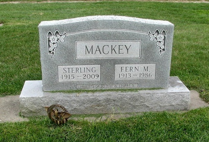 Grave-MACKEY Fern and Sterling