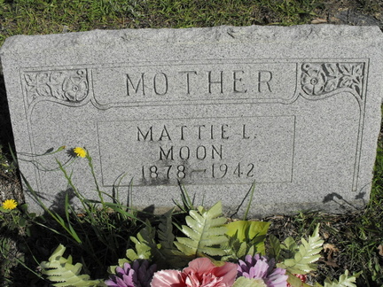 Grave-MOON Mattie L