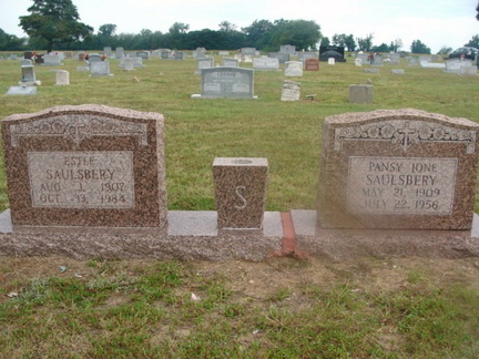 Grave-SAULSBERY Pansy and Estle