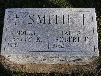 Grave-SMITH Betty and Robert