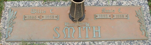 Grave-SMITH Annie and Willie