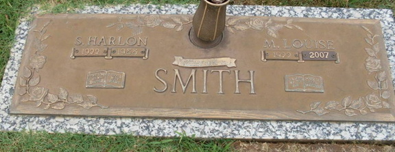 Grave-SMITH Louise and Harlon