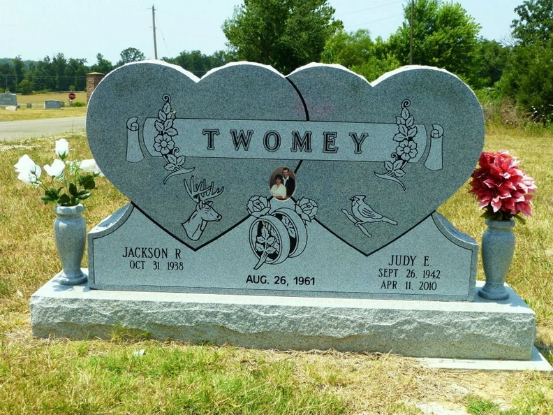 Grave-TWOMEY Judy and Jackson.jpg