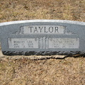 Grave-TAYLOR Anna and Robert
