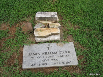 Grave-CLOER James