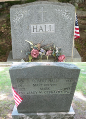 Grave-HALL Mary and Robert