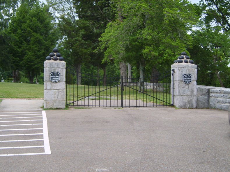 Cemetery-Fort Donelson National (Dover TN).jpg
