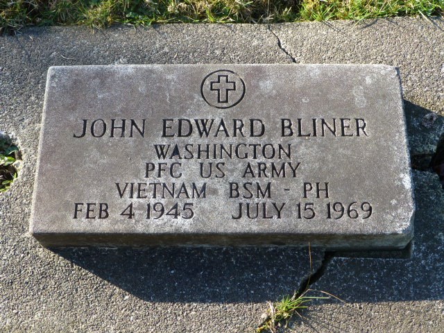 Grave-BLINER John Edward.jpg