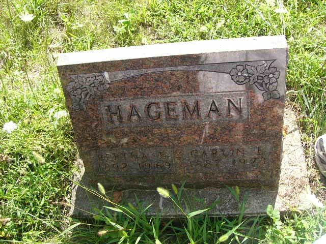 Grave-HAGEMAN Bertha and Carlin.jpg