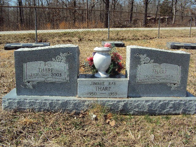 Grave-THARP Opal Roy and Jimmie.jpg