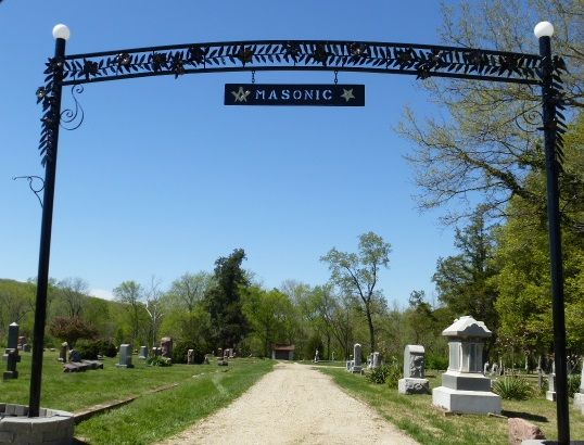 Cemetery-Ironton Masonic (MO).jpg